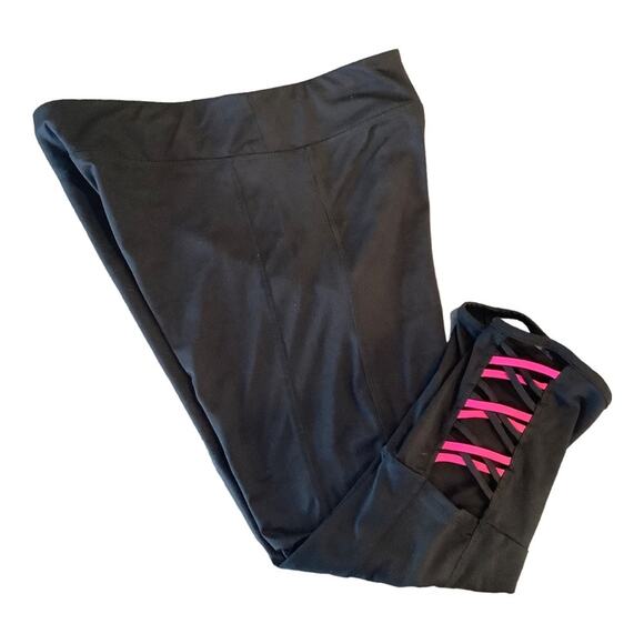 Danskin Neon Pink Crisscross Capri Legging - Picture 2 of 8